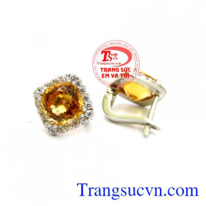 Đôi hoa tai vàng mệnh Kim