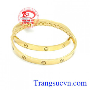 Vòng tay vàng tình yêu bất diệt
