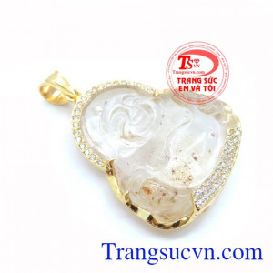 Thạch anh tóc vàng thỉnh thoảng được gọi là thạch anh titan vì tính quý hiếm và ánh kim của nó