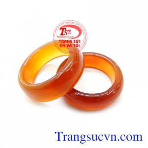 Nhẫn mã não đem lại sức khỏe sự hưng thịnh và trường thọ.