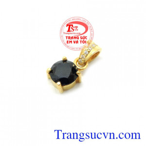 Mặt Dây Gắn Đá Saphire Đen Nhỏ Xinh 18k sang trọng bền đẹp Chất lượng đảm bảo