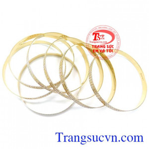 Sản phẩm uy tín chất lượng bảo hành 12 tháng giao hàng toàn quốc. Vòng Tuần Vàng Italy 750 Đeo Bền Đẹp