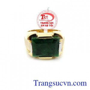 Nhẫn Nam Vàng 14K Jadeite Thiên Nhiên mang lại sự mạnh mẽ, cá tính và thời trang cho phái mạnh