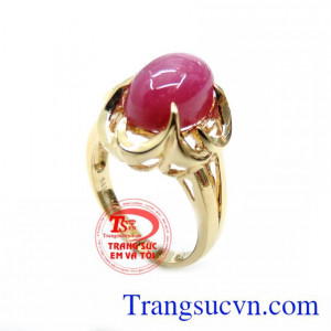 Ruby tượng trưng cho Mặt Trời, quyền lực, tự do, may mắn và vui vẻ