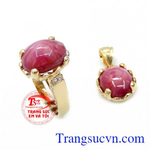 Bán Bộ Mặt Nhẫn Nữ Ruby Tình Yêu Chung Thủy chất lượng đá và vàng đảm bảo.