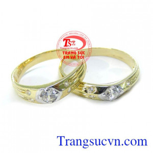 Nhẫn cưới vàng vàng tây đẹp sang trọng tinh tế cho đôi bạn trẻ