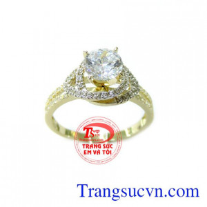 Được thiết kế tinh tế, nhẫn nữ phái đẹp đeo xinh xinh trên ngón tay đeo nhẫn. Nhẫn nữ phái đẹp nhẫn nữ bảo hành 6 tháng giao toàn quốc, thanh toán an toàn.