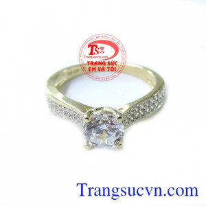 Chiếc Nhẫn Nữ Vàng Sang Trọng chất lượng cao. Chiếc Nhẫn Nữ Vàng Sang Trọng, nhẫn nữ vàng tây, nhẫn nữ đẹp