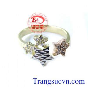 Chiếc Nhẫn Ngôi Sao May Mắn chất lượng cao. Chiếc Nhẫn Ngôi Sao May Mắn, nhẫn nữ vàng tây, nhẫn nữ đẹp