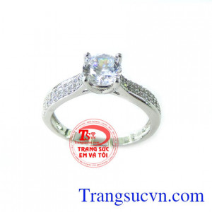 Nhẫn Nữ Vàng Trắng Nhập 10k chất lượng cao. nhẫn nữ vàng trắng, nhẫn nữ đẹp. nhẫn nữ vàng tây được thiết kế tinh tế, đeo xinh xinh trên ngón tay đeo nhẫn, nhẫn nữ bảo hành 6 tháng giao toàn quốc, thanh toán an toàn