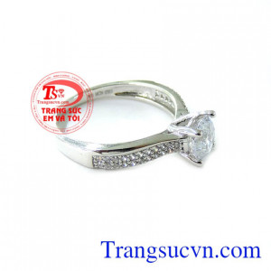 Nhẫn Nữ Vàng Trắng Nhập 10k chất lượng cao. nhẫn nữ vàng trắng, nhẫn nữ đẹp. nhẫn nữ vàng tây được thiết kế tinh tế, đeo xinh xinh trên ngón tay đeo nhẫn, nhẫn nữ bảo hành 6 tháng giao toàn quốc, thanh toán an toàn