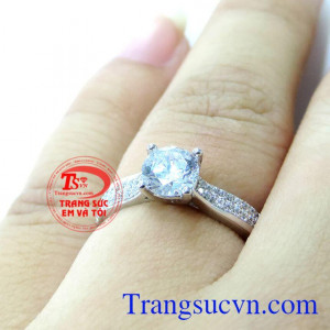 Nhẫn Nữ Vàng Trắng Nhập 10k chất lượng cao. nhẫn nữ vàng trắng, nhẫn nữ đẹp. nhẫn nữ vàng tây được thiết kế tinh tế, đeo xinh xinh trên ngón tay đeo nhẫn, nhẫn nữ bảo hành 6 tháng giao toàn quốc, thanh toán an toàn