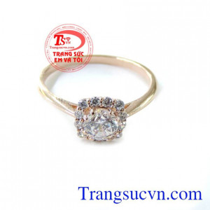 Chiếc Nhẫn Vàng Hồng Nữ Cá Tính được thiết kế tinh tế,Nhẫn nữ phái đẹp đeo xinh xinh trên ngón tay đeo nhẫn, nhẫn nữ bảo hành 6 tháng giao toàn quốc, thanh toán an toàn.