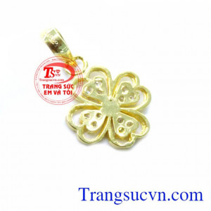 Mặt dây chuyền dành cho nữ đeo đẹp, hợp thời trang