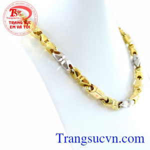 hiếc Vòng cổ vàng hót phù hợp đeo cổ nam, là chiếc dây chuyền vàng hai màu, chất lượng vàng đảm bảo