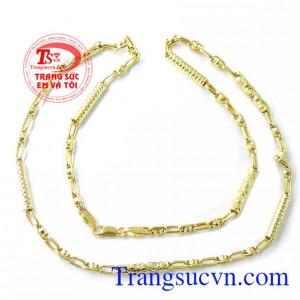 Dây chuyền nam trung thực được chế tác tinh tế, kiểu dáng sang trọng được các bạn nam ưa thích