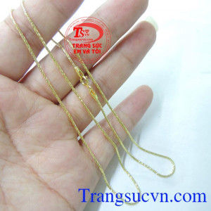 Dây chuyền nữ tạo nên nét đẹp nhẹ nhàng, duyên dáng, quyến rũ và thời trang cho bạn gái hiện đại