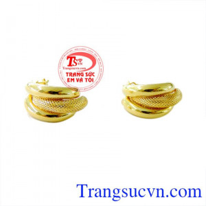 Hoa tai nữ vàng duyên dáng