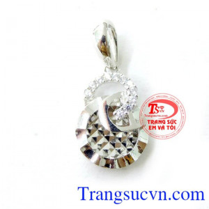 Mặt nữ chữ D vàng trắng xinh, mặt dây chuyền nữ vàng trắng, mặt dây nữ đeo đẹp.