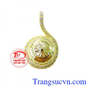 Bán Mặt dây nữ điệu đà chất lượng cao.