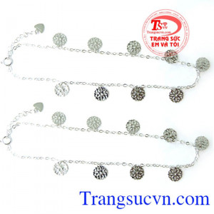 Lắc chân vàng trắng bông tuyết