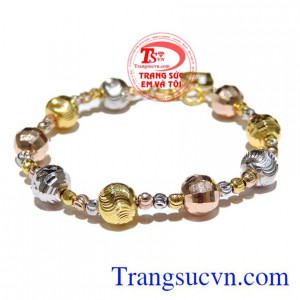 lắc tay nữ đẹp chất lượng vàng đảm bảo uy tín. Lắc bi tình yêu