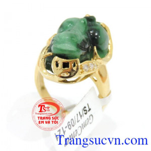 Nhẫn nữ tỳ hưu hộ mệnh tinh tế và đảm bảo chất lượng có giấy kiểm định đá quý và vàng,bảo hành 1 năm 