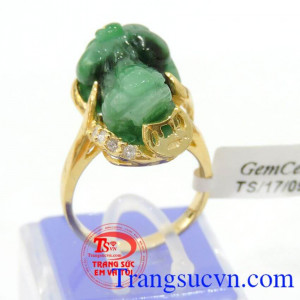 Nhẫn tỳ hưu hoàng gia,nhẫn tỳ hưu bọc vàng tây, ý nghĩa nhẫn tỳ hưu thu tích tài lộc cho người đeo, sức khỏe, nhẫn tỳ hưu dành cho nữ món quà ý nghĩa