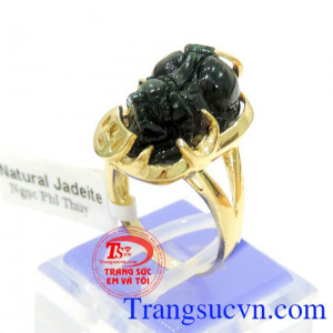 Nhẫn nữ tỳ hưu vàng tây chế tác tinh tế mang đến những đường nét sáng,bóng bền đẹp cho chiếc nhẫn nữ đeo hợp thời trang,chất lượng vàng được đảm bảo uy tín. Khách hàng ưa chuộng sản phẩm nhẫn nữ vàng tây bền đẹp.