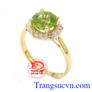 Chiếc nhẫn nữ Đá Peridot thông thái chất lượng đảm bảo uy tín,Có Giấy kiểm định đá quý kèm theo Nhẫn nữ Đá Peridot thông thái giao toàn quốc, bảo hành 1 năm,Nhẫn nữ Đá Peridot thông thái.