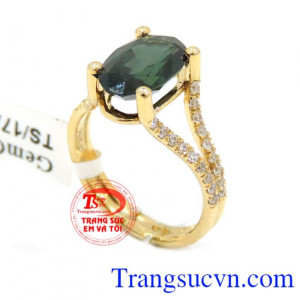 Nhẫn Sapphire nữ vàng Nhẫn nữ vàng gắn đá quý Sapphire thiên nhiên dành cho phái đẹp,Nhẫn Sapphire nữ vàng đeo hợp thời trang và quý phái Nhẫn Sapphire nữ vàng.