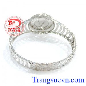 Vòng vàng trắng Italy món quà đẳng cấp và sang trọng. 