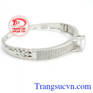 Chiếc Vòng tay vàng nhập khẩu nguyên chiếc vòng 18k 750 italy. 