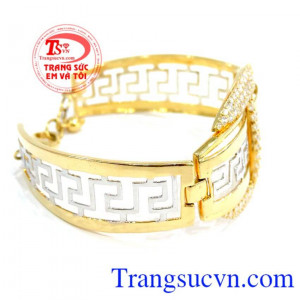 Chiếc Vòng tay vàng vạn sự như ý chất lượng vàng đảm bảo 18k.