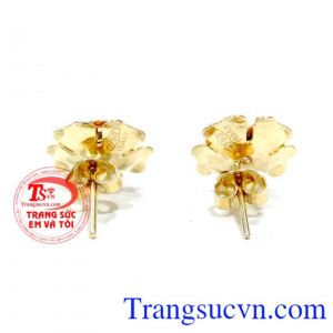 Thiết kế sang trọng, tinh tế cho người dùng. Hoa tai đẹp vàng 18k Ý