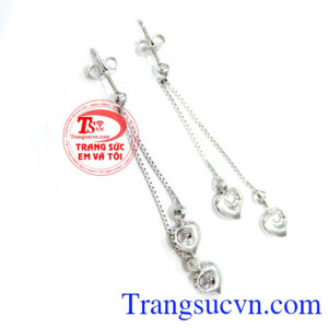 Hoa tai tình yêu Hạnh Phúc Khách hàng ưa chuộng nhiều năm. Hoa tai tình yêu Hạnh Phúc