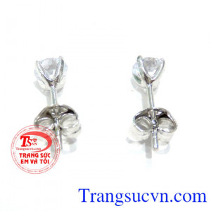 Nụ hoa tai vàng nhỏ vàng trắng 18k nhập khẩu nguyên chiếc đảm bảo chất lượng đeo bền sáng bóng, sạch sẽ. 