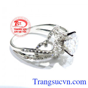 Giao toàn quốc,Nhẫn nữ vàng 18k sáng là món quà tặng bạn nữ,Người yêu thương rất tốt,Giao toàn quốc thanh toán an toàn 