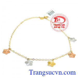 Lắc chân 18k tình yêu 1 năm,