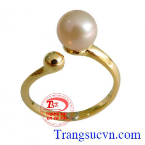 Chiếc Nhẫn ngọc trai nữ vàng chất lượng đảm bảo uy tín,chiếc Nhẫn ngọc trai nữ Bảo hành 1 năm chất lượng vàng đảm bảo uy tín,Nhẫn ngọc trai nữ vàng Giao hàng toàn quốc.