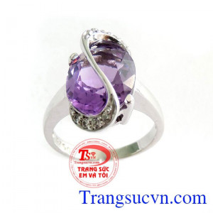 Nhẫn thạch anh tím vàng trắng Bảo hành 1 năm có Giấy kiểm định đá quý Giao hàng toàn quốc.