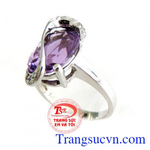 Chiếc Nhẫn thạch anh tím vàng trắng chất lượng đảm bảo uy tín, Nhẫn thạch anh tím vàng trắng món quà đẳng cấp và dành cho phái đẹp