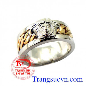 Nhẫn vàng nam tinh tế được điêu khác 3D sắc xảo,nhẫn thời trang tinh tế,mạnh mẽ, chất lượng vàng đảm bảo uy tín,bảo hành 12 tháng,giao hàng toàn quốc.