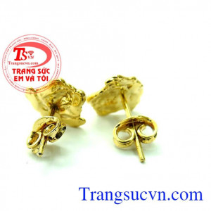 Là món quà ý nghĩa dành tặng cho phái đẹp. Hoa tai nữ vàng xinh yêu