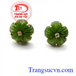 Hoa tai vàng đính đá xinh xắn dành cho phái đẹp.