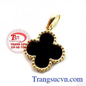Mặt cỏ 4 lá thời trang,là sản phẩm được nhập khẩu từ korean,