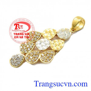 Mặt dây chuyền vàng hình chiếc lá