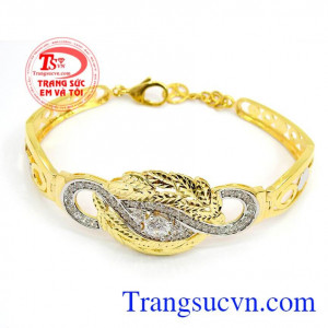 Trang sức vàng được yêu thích. Lắc vàng mắt ngọc