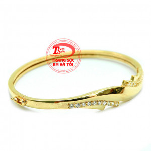 Vòng tay vàng cho bạn gái chất lượng cao mẫu mã đẹp. 