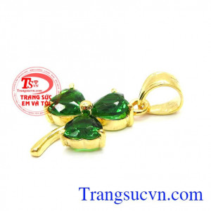 Mặt dây cỏ 3 lá